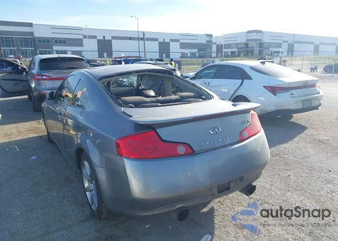 2003 Infiniti G35 Base W/6 Speed Manual z USA, uszkodzony, nr VIN JNKCV54E03M209932